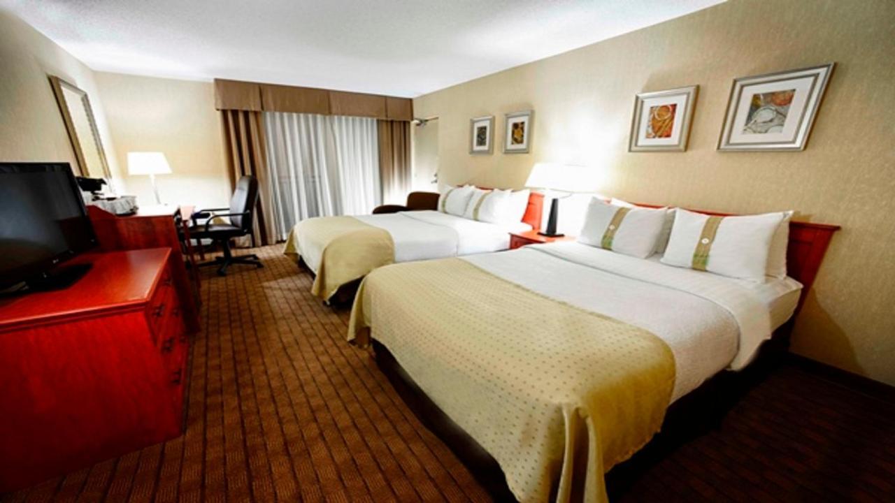 Holiday Inn Guelph Hotel & Conference Centre, An Ihg Hotel Екстериор снимка