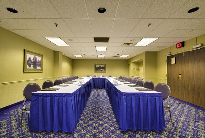 Holiday Inn Guelph Hotel & Conference Centre, An Ihg Hotel Бизнес снимка
