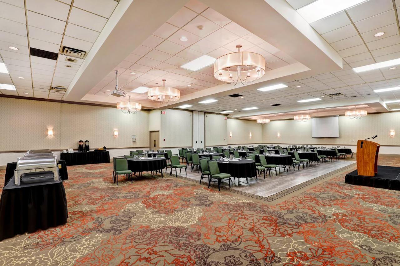 Holiday Inn Guelph Hotel & Conference Centre, An Ihg Hotel Екстериор снимка