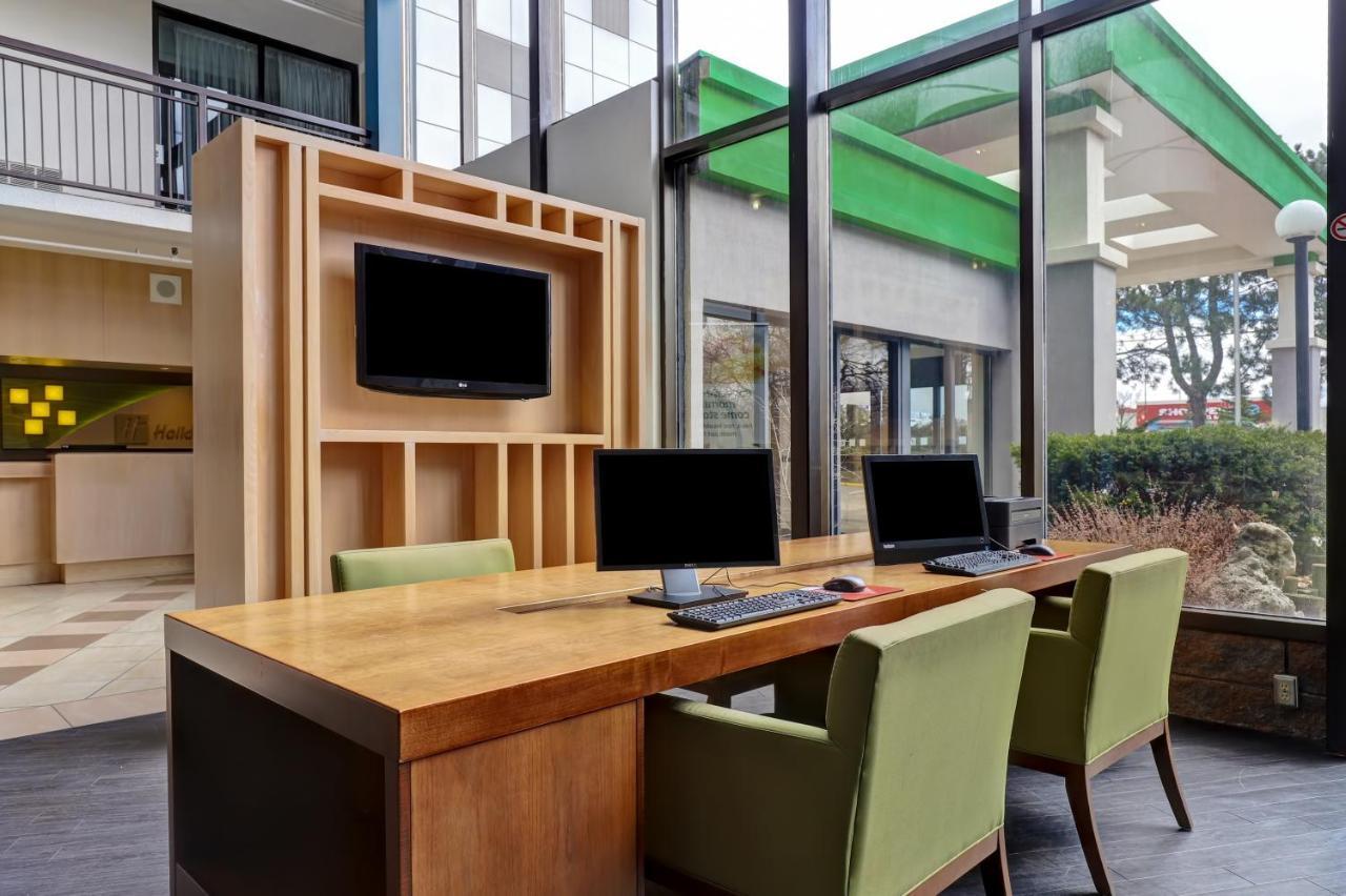 Holiday Inn Guelph Hotel & Conference Centre, An Ihg Hotel Екстериор снимка